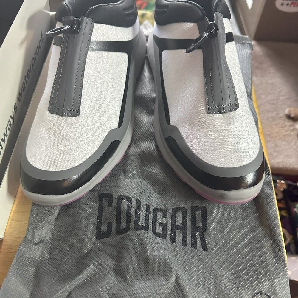tennis shoes